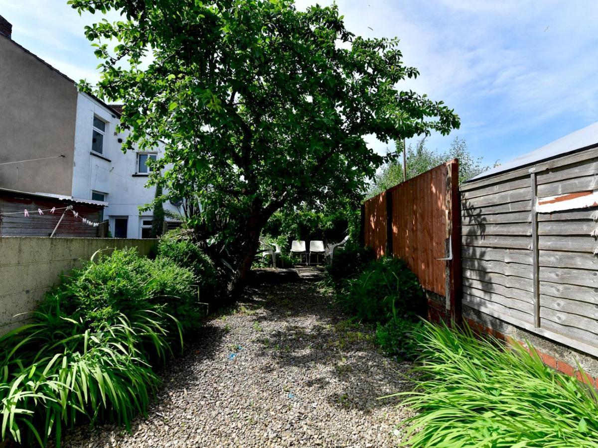 Pass The Keys Perfectly Located 3 Bed Home Close To The City Cardiff Bagian luar foto