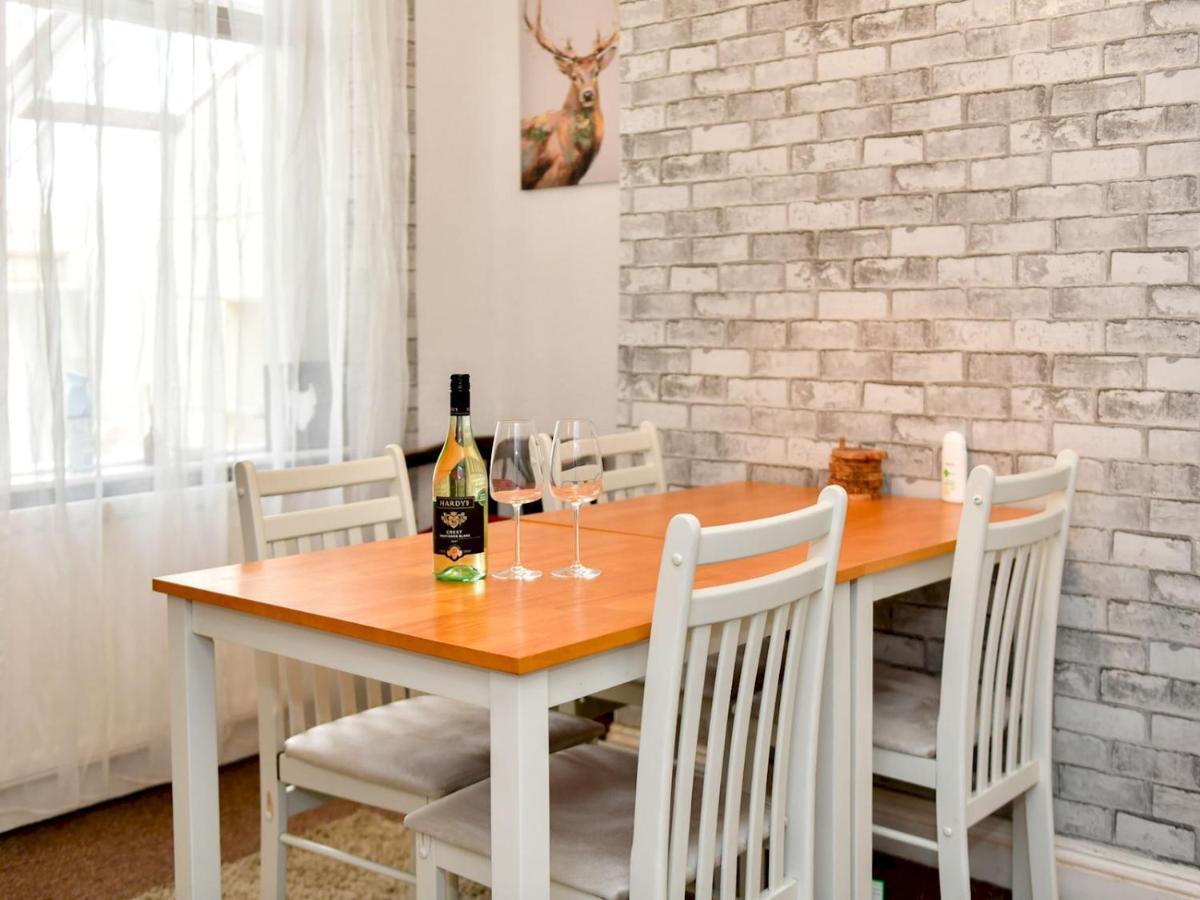 Pass The Keys Perfectly Located 3 Bed Home Close To The City Cardiff Bagian luar foto